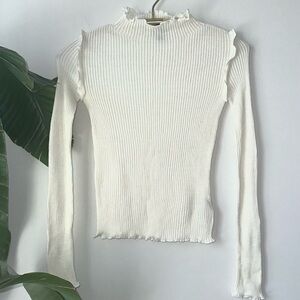 New without tags! Never worn! Forever 21 ruffle ribbed, long sleeve top size XS